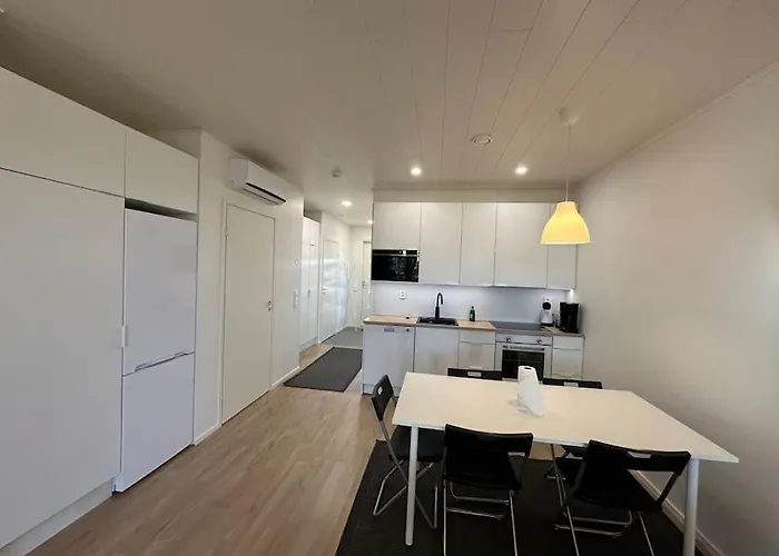 דירה Kotimaailma - Uusi Rivitalokolmio Saunalla # 3